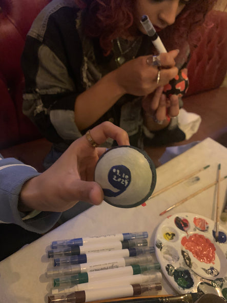 🎁  Christmas Bauble Painting 🎁